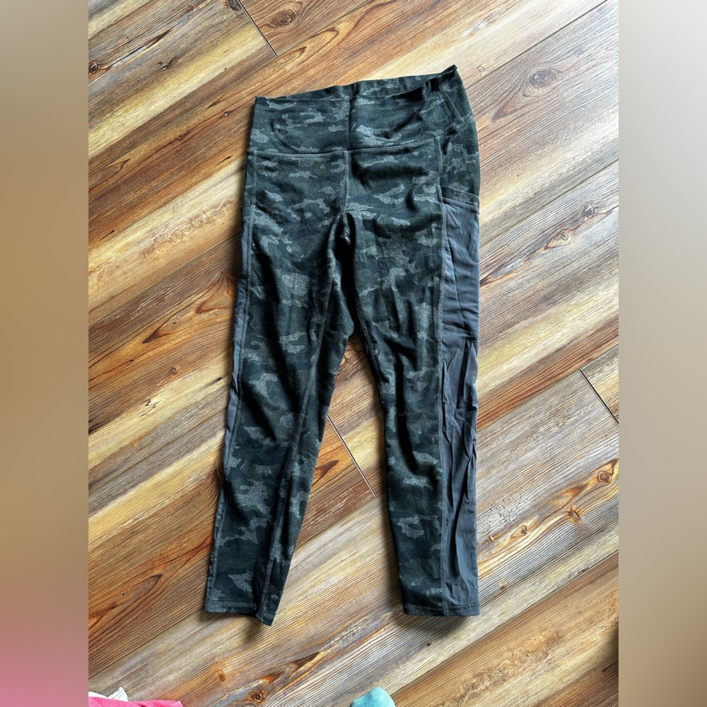 Fabletics powerhold capri leggings, mesh side panels